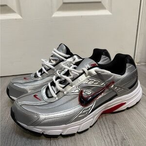 Nike Initiator Men's Silver and Black Athletic Shoes